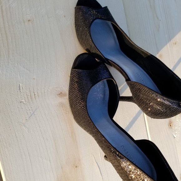 Le Chateau Black Sparkle Heels - Picture 4 of 5